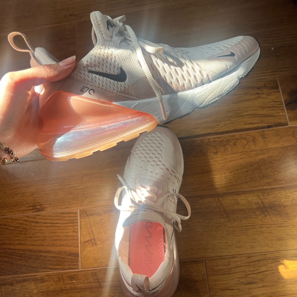 Nike Air Max 270
